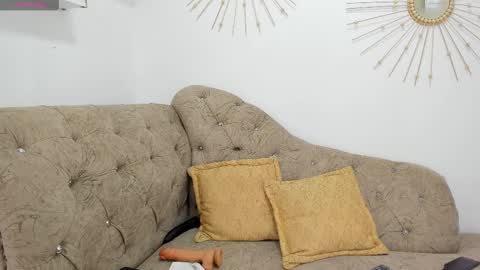 Miah Collins online show from February 27, 2025, 5:04 pm