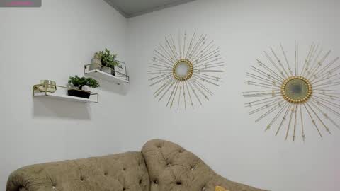 Miah Collins online show from March 1, 2025, 8:56 am