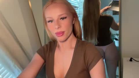 Mia Harper online show from June 4, 2026, 8:48 pm