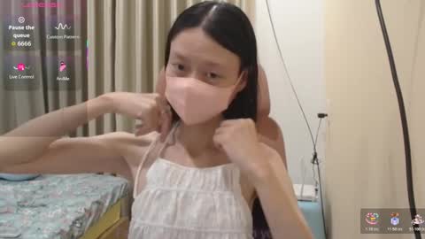 miahchan68 online show from November 26, 2025, 11:22 am