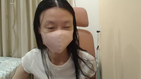 miahchan68 online show from April 11, 2026, 2:43 pm