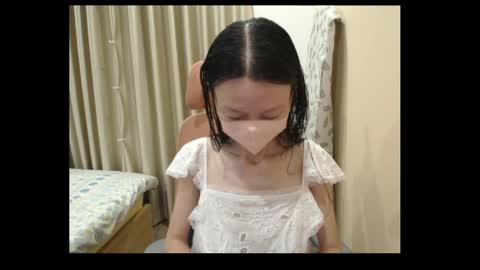 miahchan68 online show from May 14, 2026, 1:18 pm