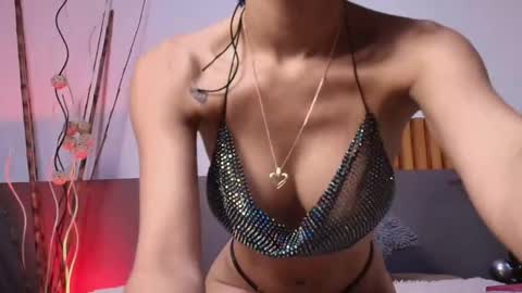 Snapshot of miahertz chatting on November 7, 2025, 11:32 am miahertz online show from November 7, 2025, 11:32 am