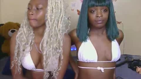 miahgorgeousy online show from March 21, 2026, 9:03 am