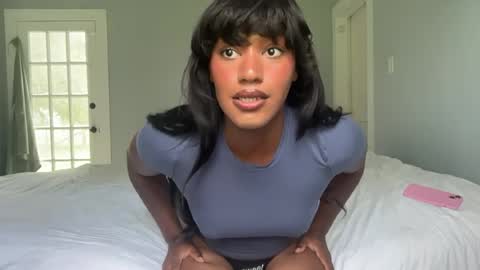 Miahkaela online show from June 21, 2026, 2:41 pm