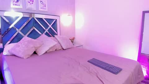 Mia Khalifa online show from February 28, 2025, 11:36 am