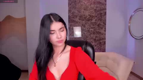 Call me Mia  online show from September 24, 2025, 8:01 pm