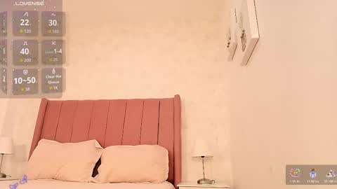 Snapshot of mialopez__ chatting on November 15, 2025, 8:05 pm Mia Lopez online show from November 15, 2025, 8:05 pm