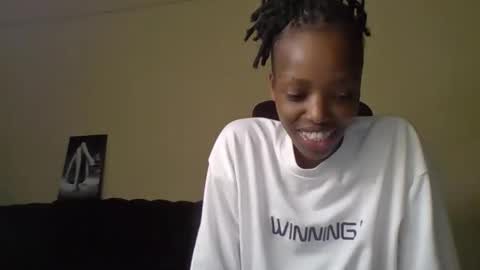 Muffin online show from April 17, 2026, 3:04 pm