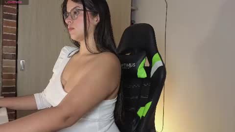 Mia online show from July 15, 2026, 7:57 am
