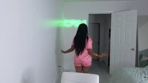 MiamiWorld online show from August 3, 2026, 4:00 am