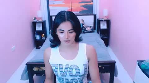 miamoreamara69 online show from July 17, 2026, 8:46 pm