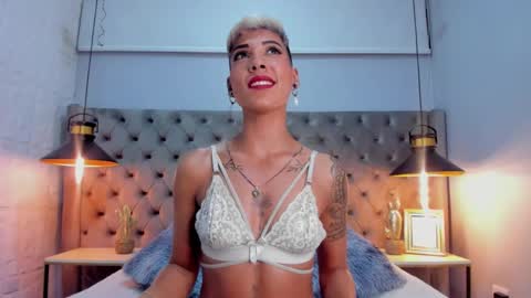 Mia Morgann online show from March 4, 2025, 5:13 pm