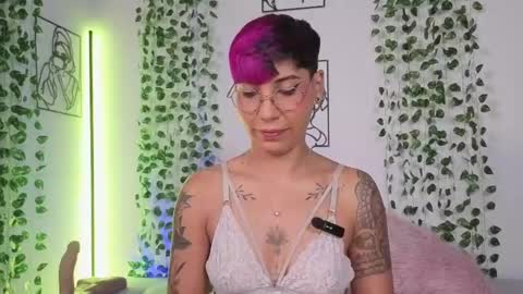 Mia Morgann online show from May 15, 2026, 4:14 pm