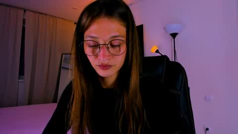 Snapshot of miapaw chatting on July 30, 2026, 7:13 pm Mia online show from July 30, 2026, 7:13 pm