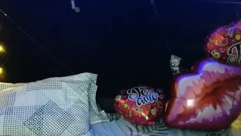 Mia Peyton   online show from February 18, 2025, 6:47 pm