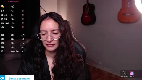 MIAPORTMANN online show from January 13, 2026, 9:03 am