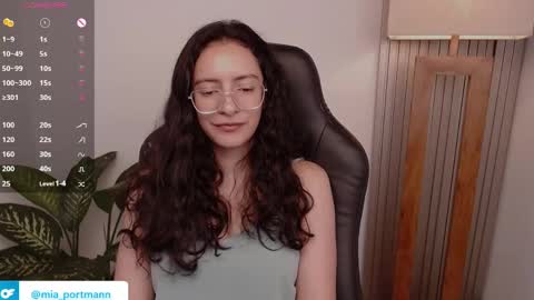 MIAPORTMANN online show from March 2, 2026, 1:07 pm