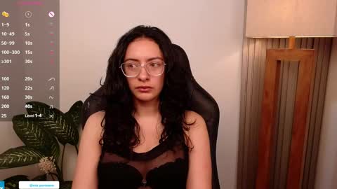 MIAPORTMANN online show from April 8, 2026, 9:09 am