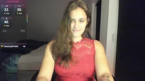 Mia Cruz online show from October 31, 2025, 7:37 pm