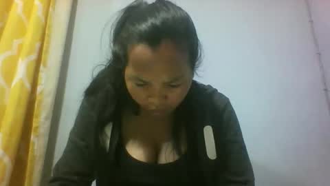 miarii online show from September 24, 2025, 8:12 pm