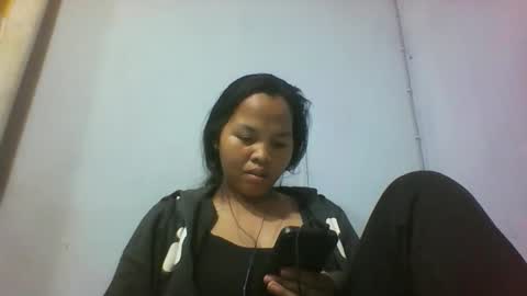 miarii online show from September 26, 2025, 6:56 pm