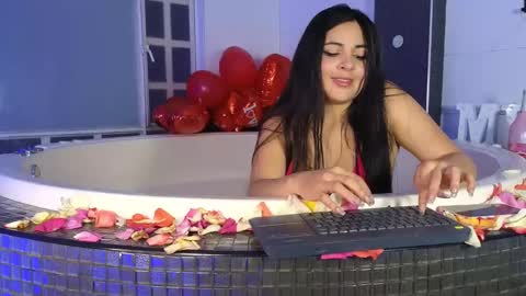 MiaHancock online show from February 18, 2025, 5:53 am