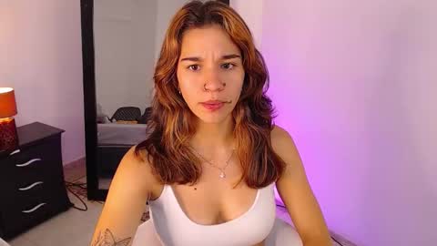 Snapshot of miascarlet_16 chatting on January 7, 2026, 7:05 pm miascarlet_16 online show from January 7, 2026, 7:05 pm