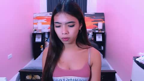 Snapshot of miasmith09 chatting on May 5, 2026, 1:46 am Pau and jence online show from May 5, 2026, 1:46 am