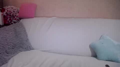 Snapshot of miatiffan chatting on September 17, 2025, 8:05 am Mia online show from September 17, 2025, 8:05 am