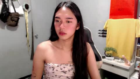 Mia online show from March 9, 2026, 6:34 pm