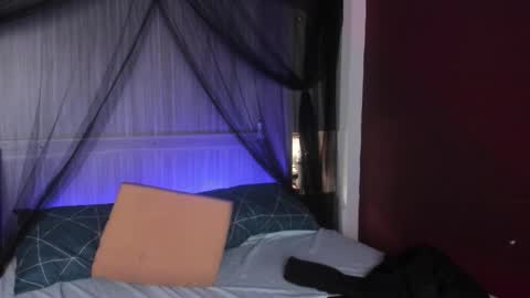 Snapshot of miaturnerr_ chatting on January 14, 2026, 12:22 pm miaturnerr_ online show from January 14, 2026, 12:22 pm