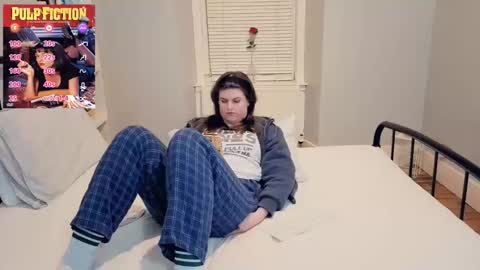 Mia  online show from April 16, 2026, 8:20 pm