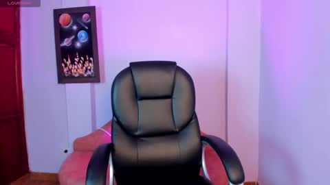 Mia winx  online show from February 16, 2026, 9:22 pm