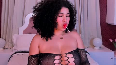 Mia online show from January 24, 2025, 1:24 am