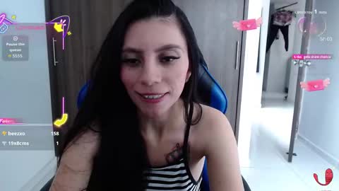 Micaela online show from September 11, 2025, 5:57 pm