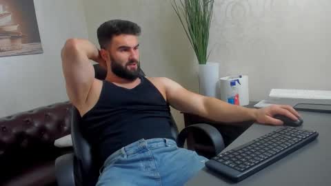 MicahLane online show from November 3, 2025, 5:31 am