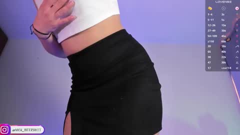         online show from September 25, 2025, 10:13 pm