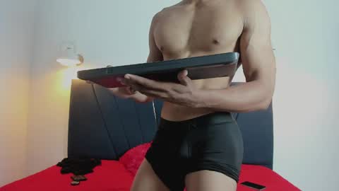 michael_cum23 online show from May 14, 2026, 8:37 pm
