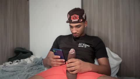 Angel online show from March 7, 2025, 6:11 pm