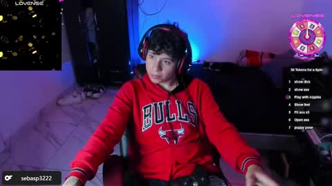 michael independent model  online show from January 28, 2025, 12:36 am