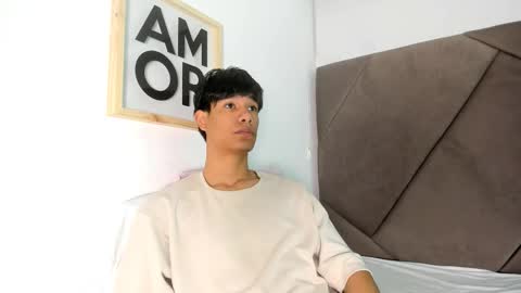 michael_vidal online show from November 8, 2025, 7:56 pm