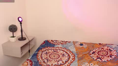 Michaela online show from December 13, 2025, 7:53 pm