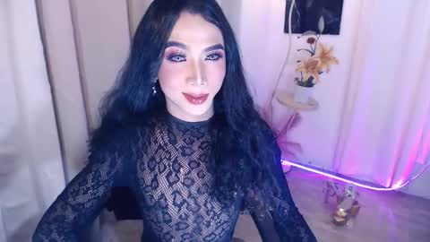 michaelagoddess online show from November 2, 2025, 12:40 pm