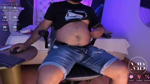 Michael online show from October 15, 2025, 2:39 pm