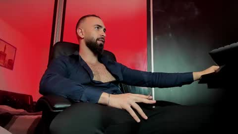 MichaelEvansx online show from March 3, 2025, 9:26 pm