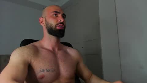 Snapshot of michaelevansx chatting on April 30, 2026, 10:36 pm MichaelEvansx online show from April 30, 2026, 10:36 pm