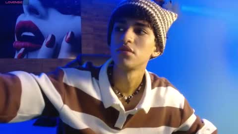 Snapshot of michaelkoiv chatting on November 28, 2025, 12:19 pm michaelkoiv online show from November 28, 2025, 12:19 pm