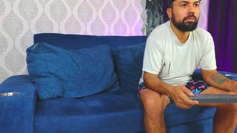 Snapshot of michaell_twink chatting on January 23, 2025, 1:08 am Michaell online show from January 23, 2025, 1:08 am