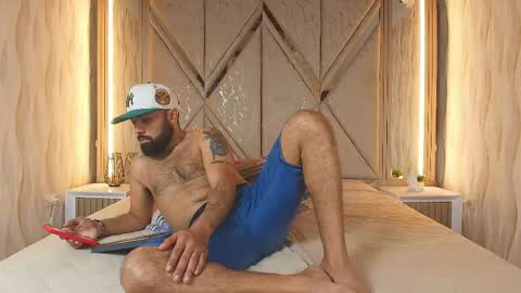 Snapshot of michaell_twink chatting on May 18, 2026, 12:07 am Michaell online show from May 18, 2026, 12:07 am